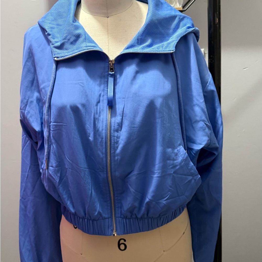 Forever 21 Blue Cropped Windbreaker Jacket size Small - Picture 2 of 6